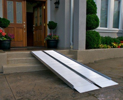 Homecare Products, Inc EZ - Access 5 FT Maleta Rampa Si...